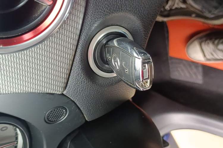Used Mercedes-Benz GLA 2016 GLA 200 Sport Edition Vehicle Key
