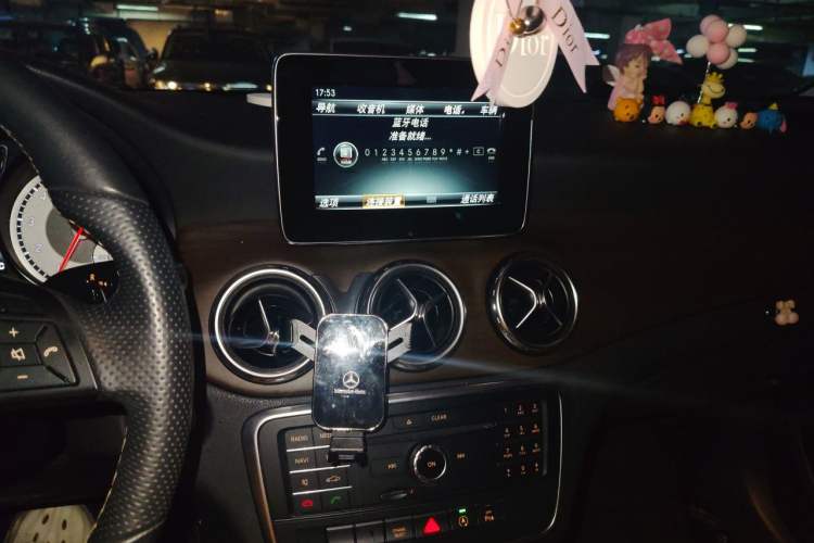 Used Mercedes-Benz GLA 2016 GLA 200 Sport Edition Audio And AC Panel