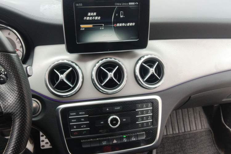 Used Mercedes-Benz GLA 2016 GLA 200 Fashion Model Audio And AC Panel