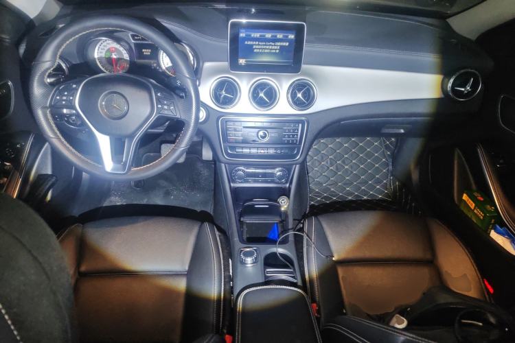 Used Mercedes-Benz GLA 2016 GLA 200 Fashion Model Center Console
