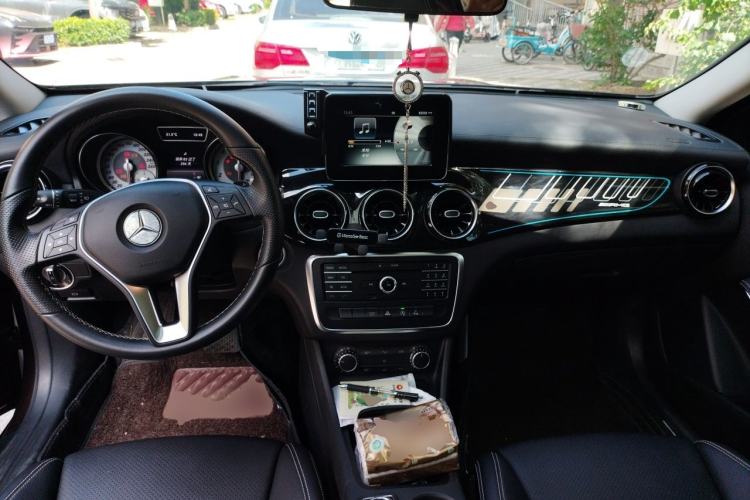 Used Mercedes-Benz GLA 2016 GLA 200 Fashion Model Center Console