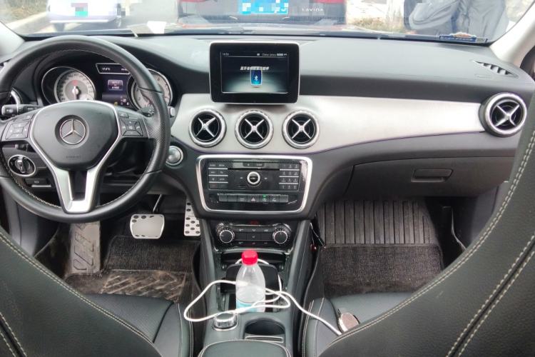 Used Mercedes-Benz GLA 2016 GLA 200 Fashion Model Center Console