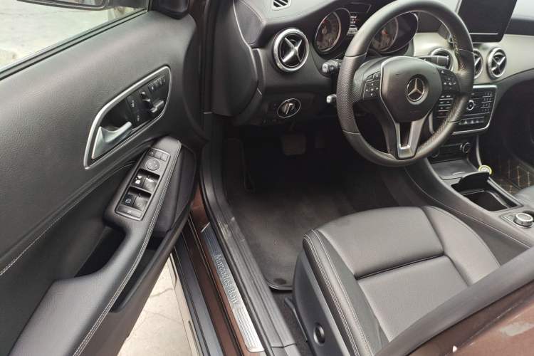 Used Mercedes-Benz GLA 2016 GLA 200 Fashion Model Driver Seat