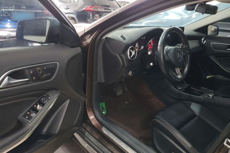 Used Mercedes-Benz GLA 2016 GLA 200 Fashion Model Driver Seat