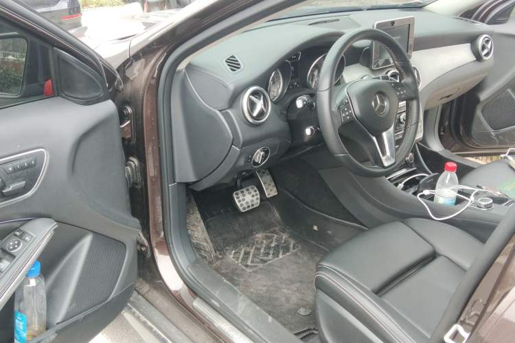 Used Mercedes-Benz GLA 2016 GLA 200 Fashion Model Driver Seat