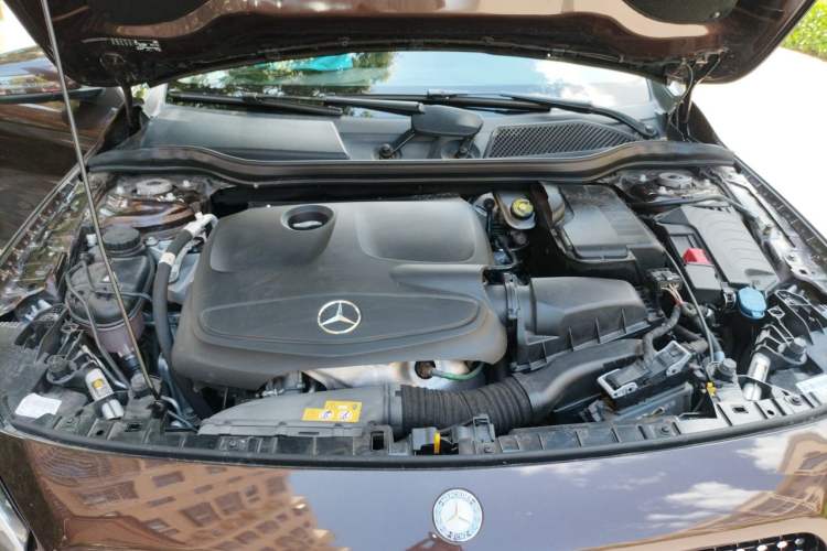 Used Mercedes-Benz GLA 2016 GLA 200 Fashion Model Engine Bay