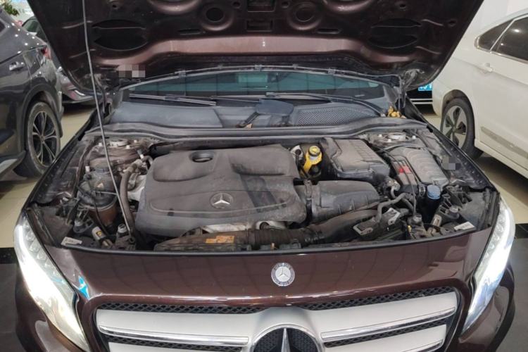Used Mercedes-Benz GLA 2016 GLA 200 Fashion Model Engine Bay