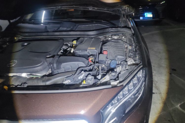 Used Mercedes-Benz GLA 2016 GLA 200 Fashion Model Engine Bay Left