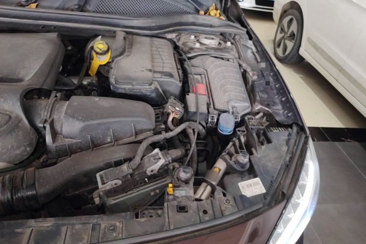 Used Mercedes-Benz GLA 2016 GLA 200 Fashion Model Engine Bay Left