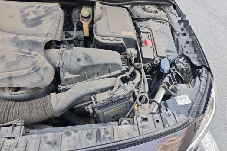 Used Mercedes-Benz GLA 2016 GLA 200 Sport Edition Engine Bay Left