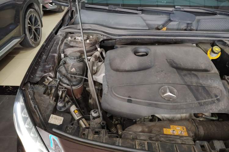 Used Mercedes-Benz GLA 2016 GLA 200 Fashion Model Engine Bay Right