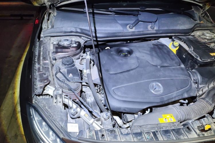 Used Mercedes-Benz GLA 2016 GLA 200 Fashion Model Engine Bay Right