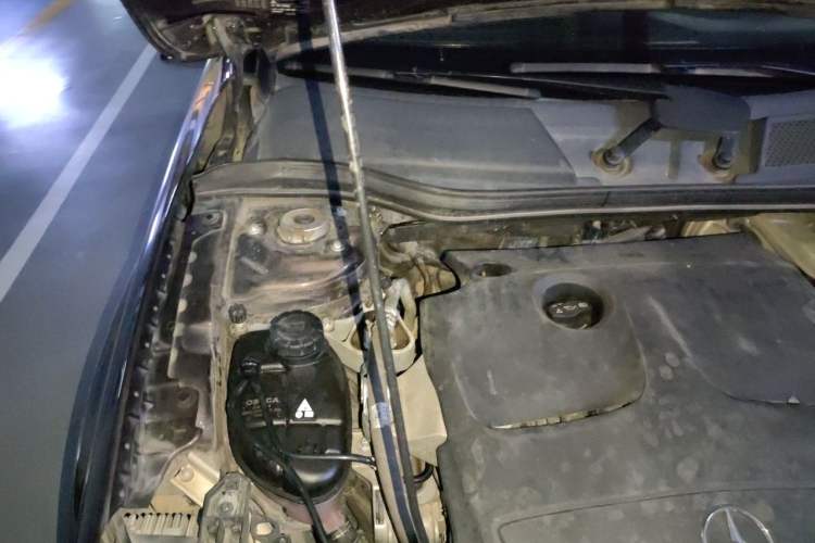 Used Mercedes-Benz GLA 2016 GLA 220 4MATIC Fashion Edition Engine Bay Right