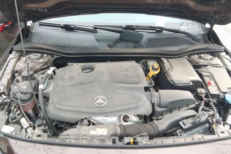 Used Mercedes-Benz GLA 2016 GLA 200 Fashion Model Engine Bay