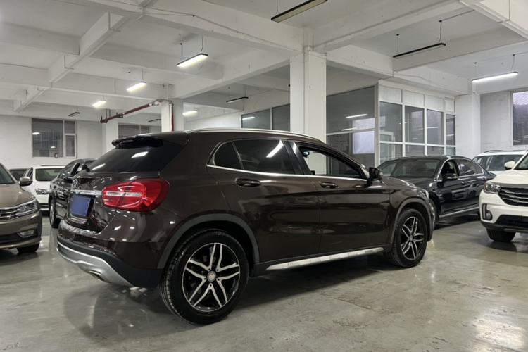 Used Mercedes-Benz GLA 2016 GLA 200 Fashion Model Exterior 4