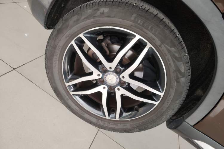 Used Mercedes-Benz GLA 2016 GLA 220 4MATIC Fashion Edition Exterior 5