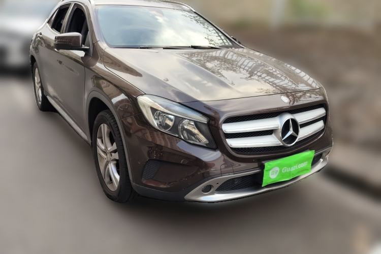 Used Mercedes-Benz GLA 2016 GLA 200 Sport Edition Front Right 45 Deg