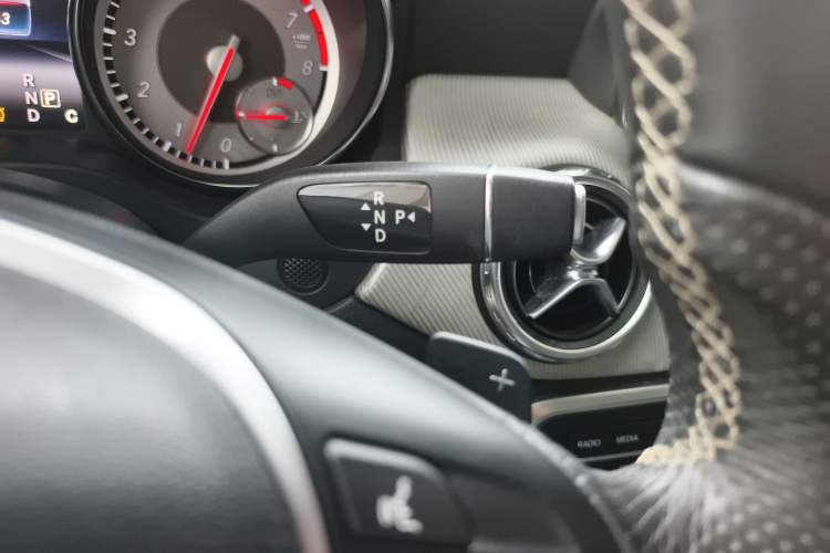 Used Mercedes-Benz GLA 2016 GLA 200 Sport Edition Gear Lever