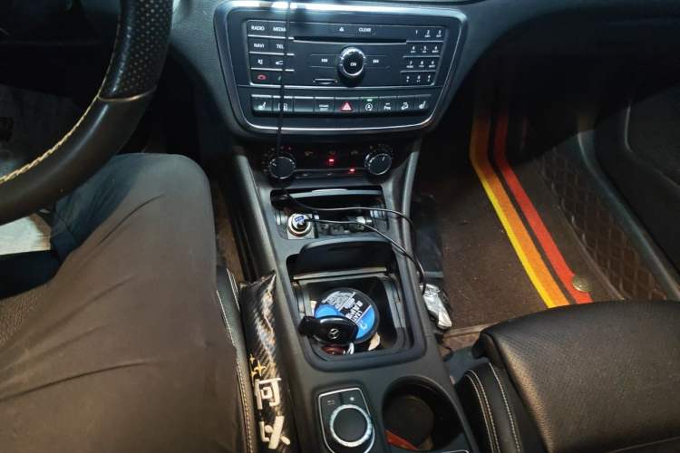 Used Mercedes-Benz GLA 2016 GLA 220 4MATIC Fashion Edition Gear Lever