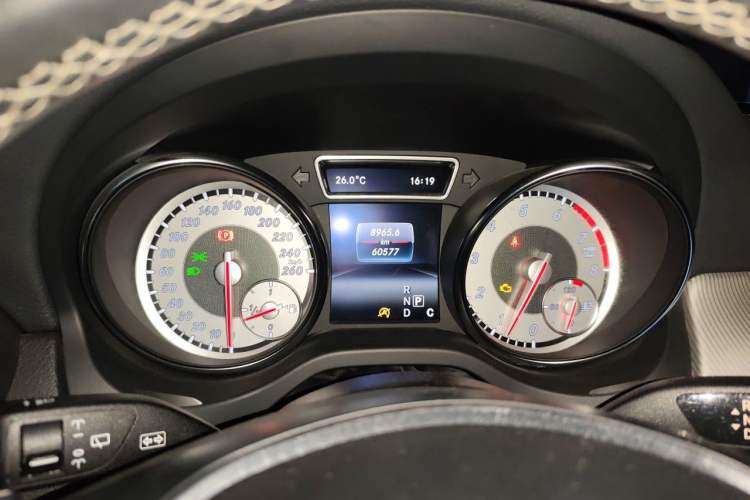 Used Mercedes-Benz GLA 2016 GLA 200 Fashion Model Instrument Cluster