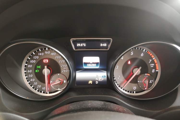 Used Mercedes-Benz GLA 2016 GLA 220 4MATIC Fashion Edition Instrument Cluster