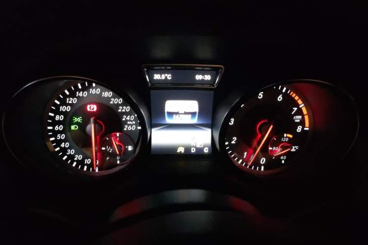 Used Mercedes-Benz GLA 2016 GLA 220 4MATIC Fashion Edition Instrument Cluster