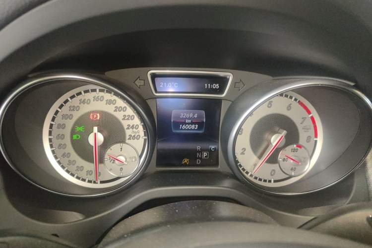 Used Mercedes-Benz GLA 2016 GLA 220 4MATIC Fashion Edition Instrument Cluster