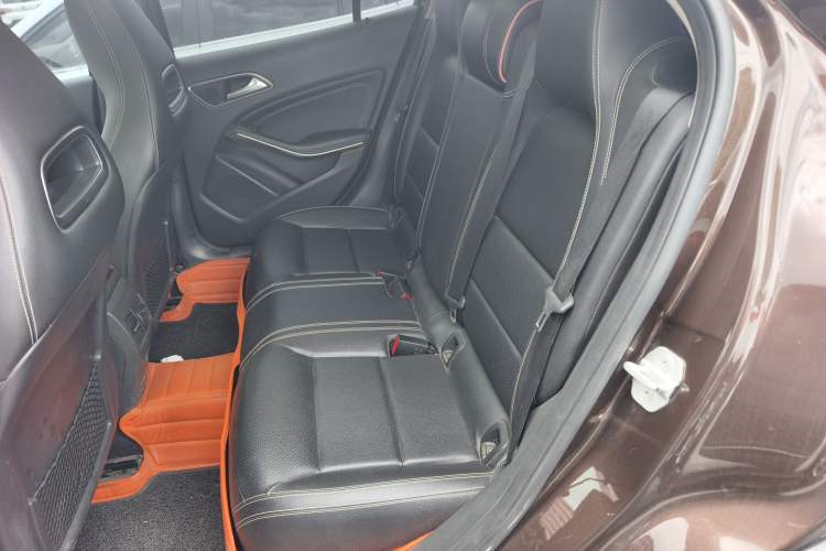 Used Mercedes-Benz GLA 2016 GLA 220 4MATIC Fashion Edition Interior 1