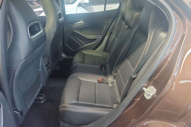Used Mercedes-Benz GLA 2016 GLA 200 Fashion Model Interior 1
