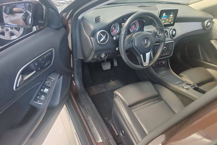 Used Mercedes-Benz GLA 2016 GLA 200 Fashion Model Interior 2