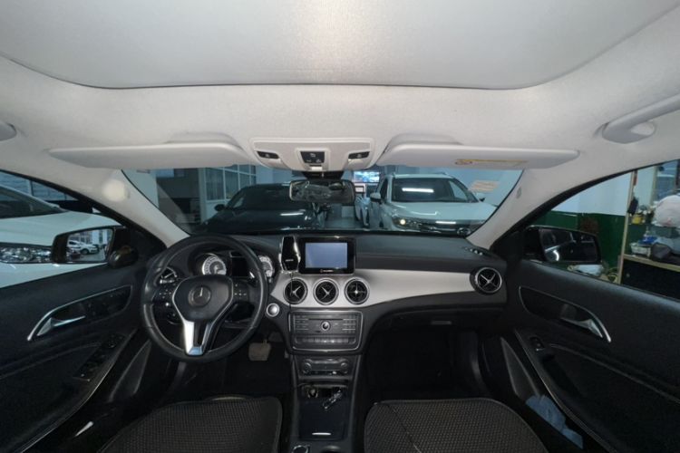 Used Mercedes-Benz GLA 2016 GLA 200 Fashion Model Interior 3