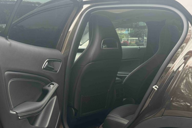Used Mercedes-Benz GLA 2016 GLA 200 Fashion Model Interior 3