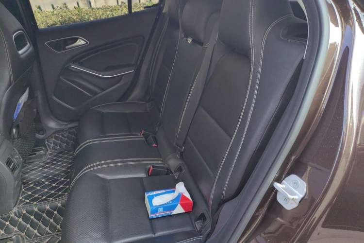 Used Mercedes-Benz GLA 2016 GLA 200 Sport Edition Interior 4