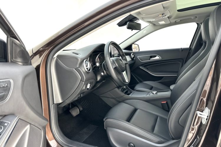 Used Mercedes-Benz GLA 2016 GLA 200 Fashion Model Interior 7