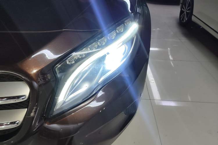 Used Mercedes-Benz GLA 2016 GLA 200 Fashion Model Left Front Headlight
