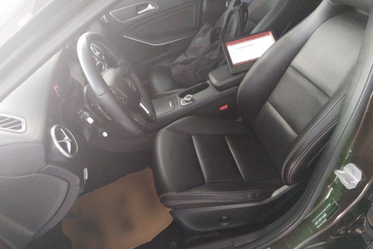 Used Mercedes-Benz GLA 2016 GLA 220 4MATIC Fashion Edition Left Front Seat