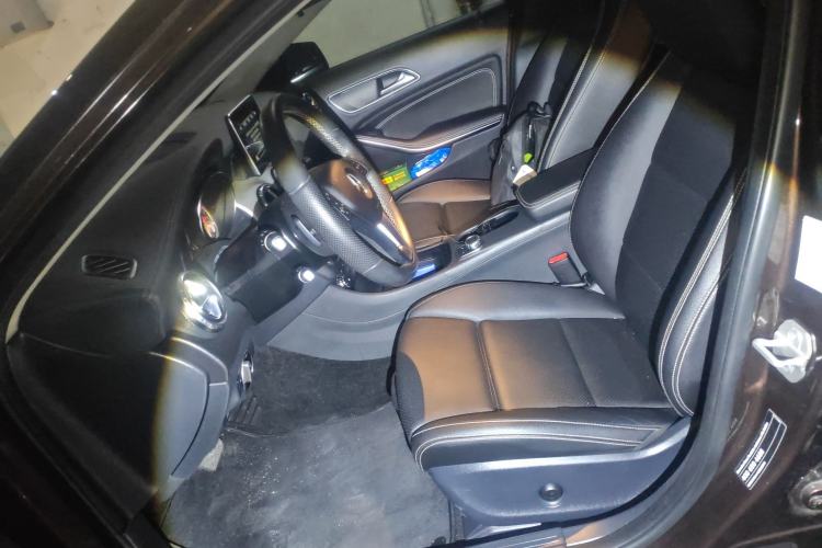 Used Mercedes-Benz GLA 2016 GLA 200 Fashion Model Left Front Seat