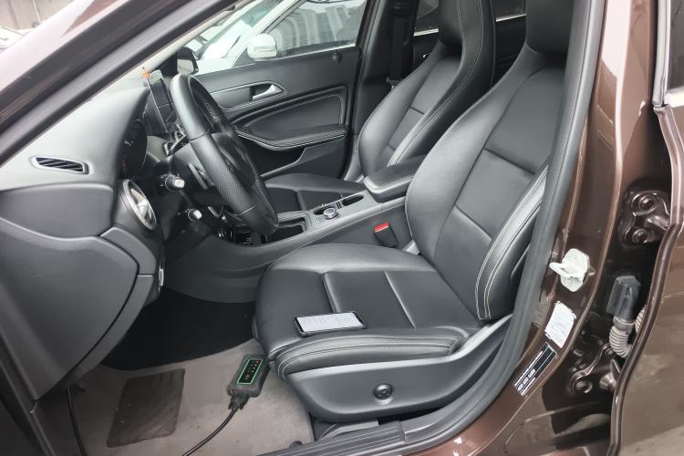 Used Mercedes-Benz GLA 2016 GLA 200 Sport Edition Left Front Seat