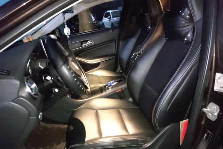Used Mercedes-Benz GLA 2016 GLA 220 4MATIC Fashion Edition Left Front Seat