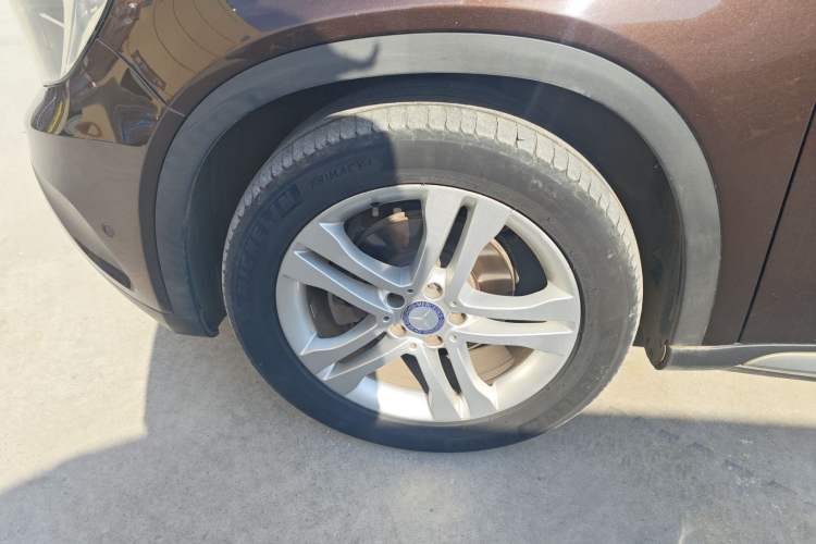 Used Mercedes-Benz GLA 2016 GLA 200 Sport Edition Left Front Wheel Hub