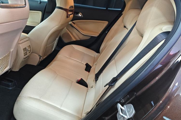 Used Mercedes-Benz GLA 2016 GLA 200 Sport Edition Left Rear Seat