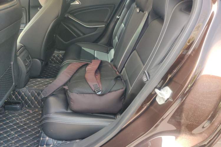 Used Mercedes-Benz GLA 2016 GLA 200 Sport Edition Left Rear Seat