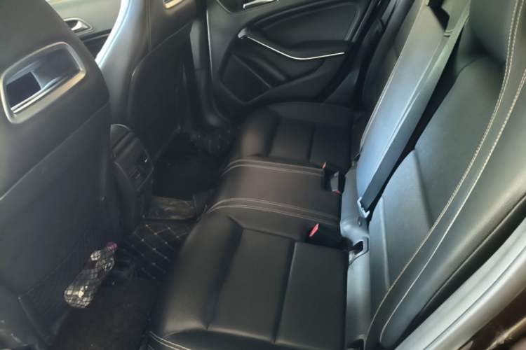 Used Mercedes-Benz GLA 2016 GLA 200 Sport Edition Left Rear Seat