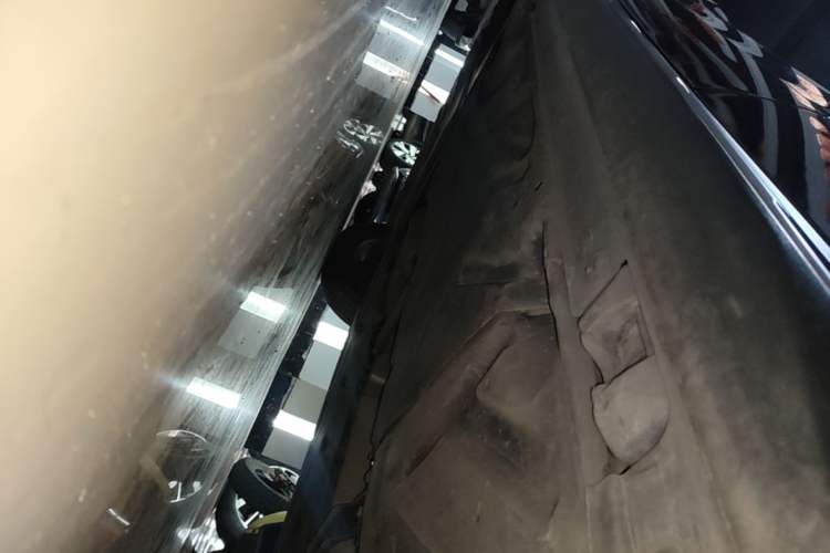 Used Mercedes-Benz GLA 2016 GLA 200 Fashion Model Left Side Sill
