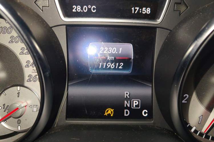 Used Mercedes-Benz GLA 2016 GLA 200 Sport Edition Odometer Close Up