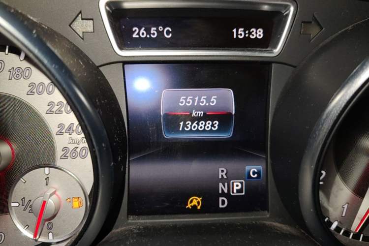 Used Mercedes-Benz GLA 2016 GLA 200 Fashion Model Odometer Close Up