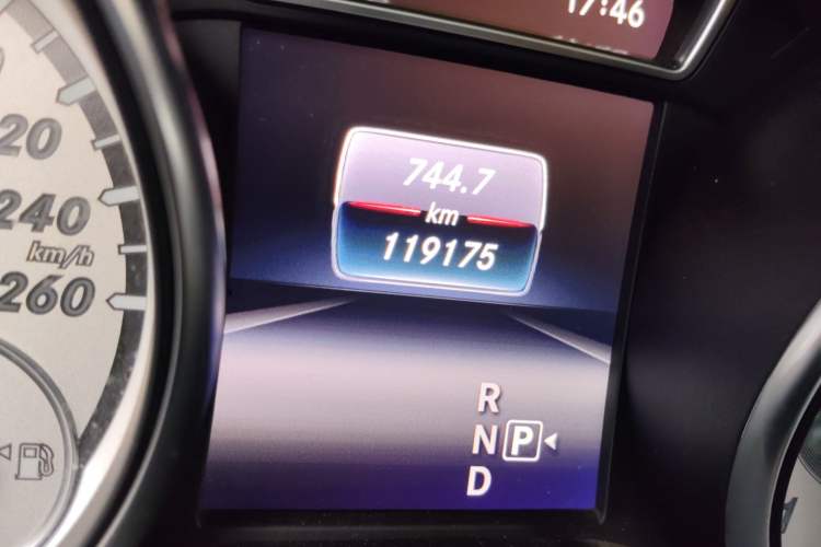 Used Mercedes-Benz GLA 2016 GLA 200 Sport Edition Odometer Close Up