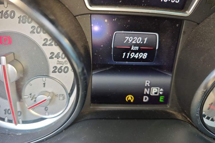 Used Mercedes-Benz GLA 2016 GLA 200 Sport Edition Odometer Close Up