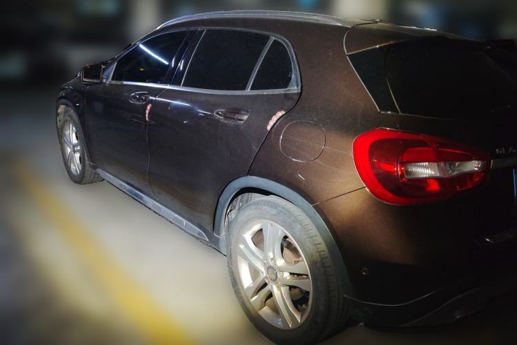 Used Mercedes-Benz GLA 2016 GLA 200 Sport Edition Rear Left 45 Deg
