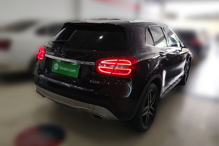 Used Mercedes-Benz GLA 2016 GLA 200 Fashion Model Rear Right 45 Deg